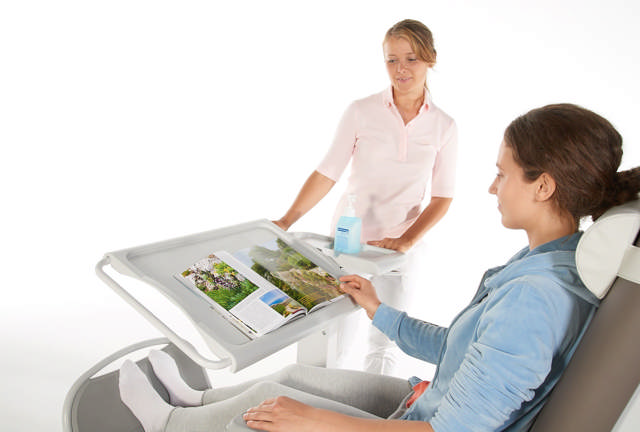 Sengebord BT Plus, drejeflade trinløs højdejust., 79-104 cm